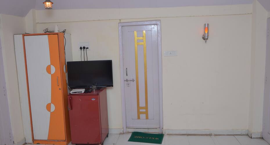 Hari Champa Resort, Surat 5